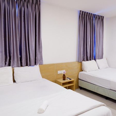 Iris Hotel Каджанг Екстер'єр фото