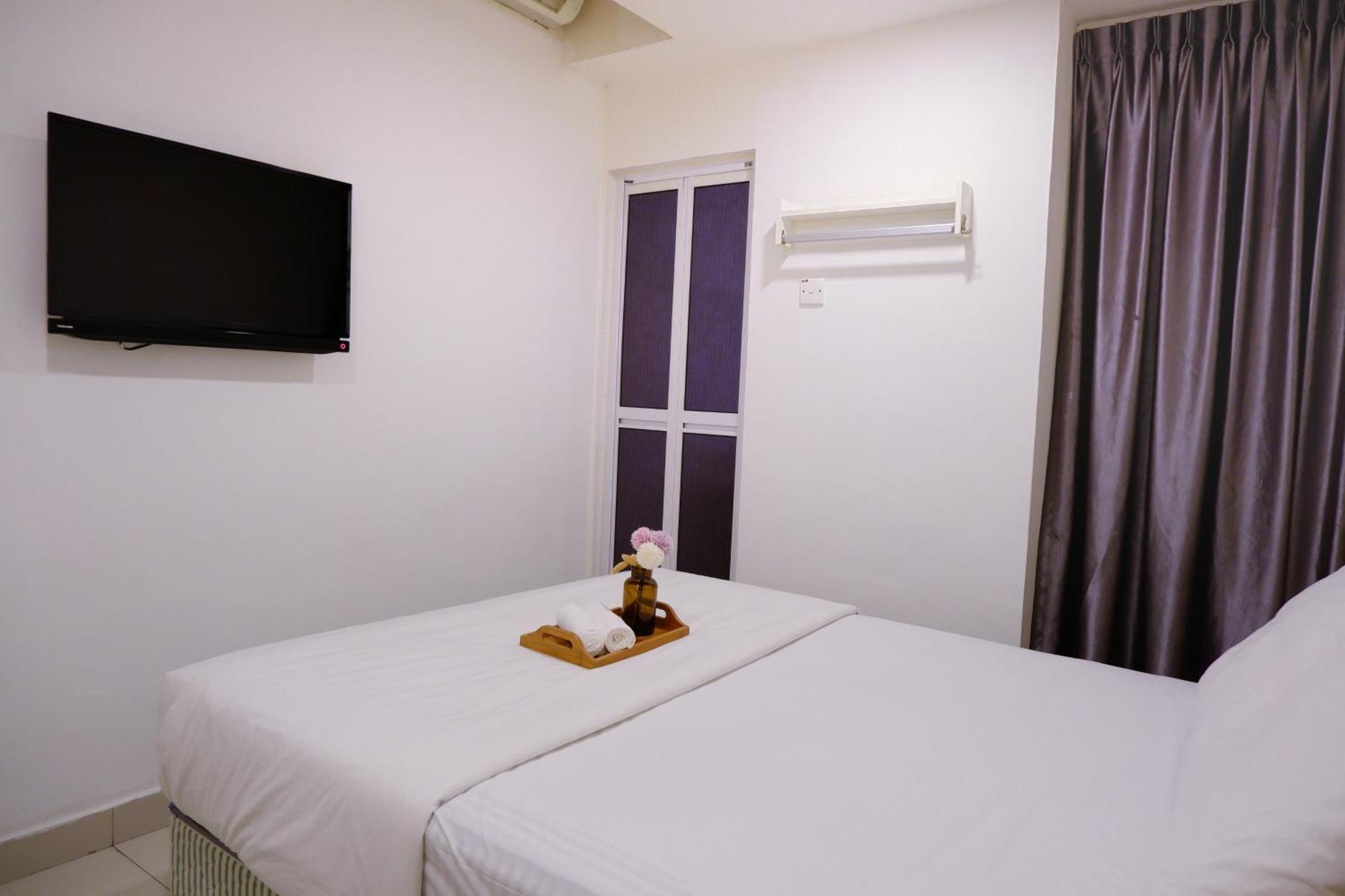 Iris Hotel Каджанг Екстер'єр фото