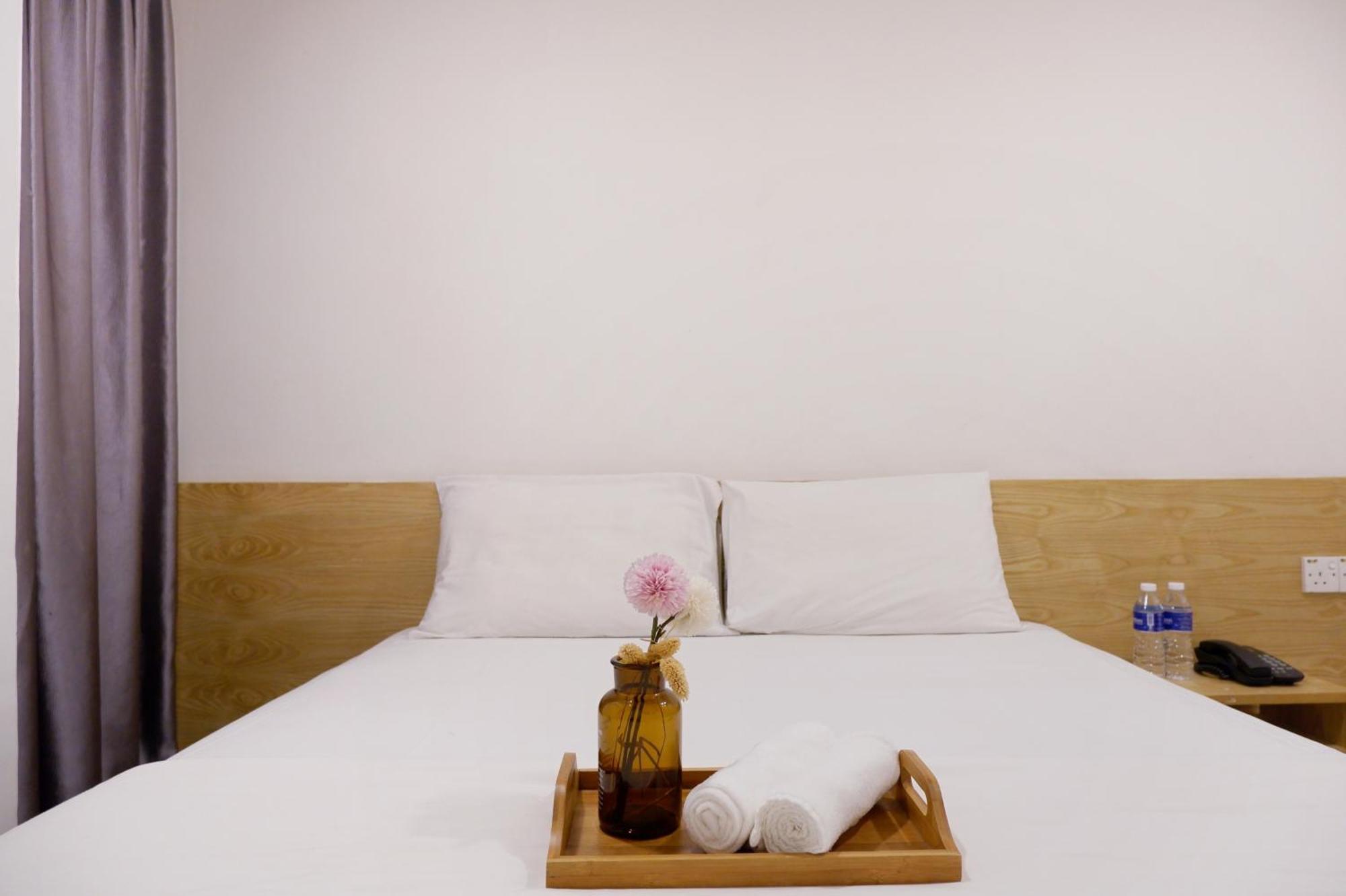Iris Hotel Каджанг Екстер'єр фото