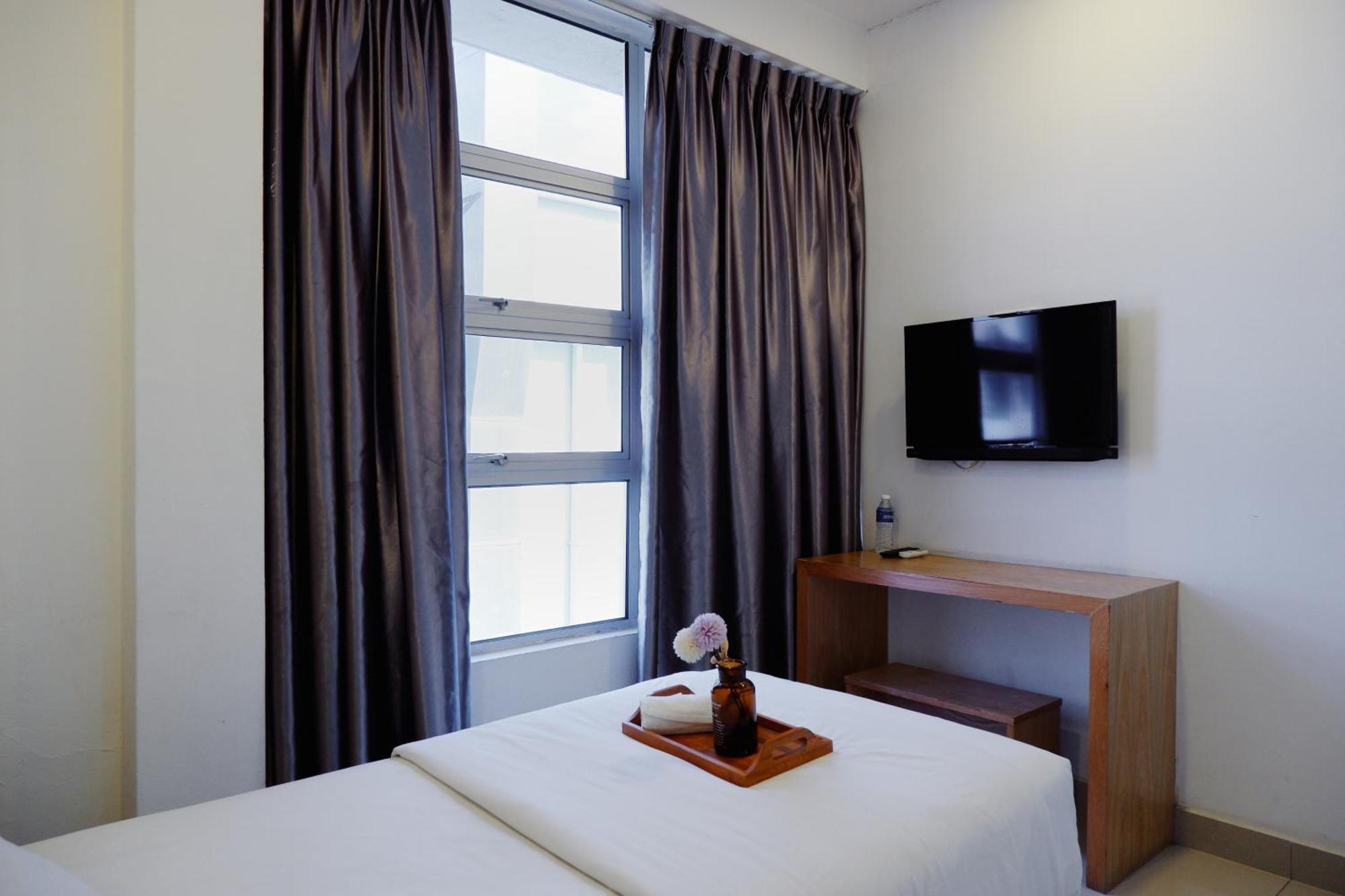 Iris Hotel Каджанг Екстер'єр фото