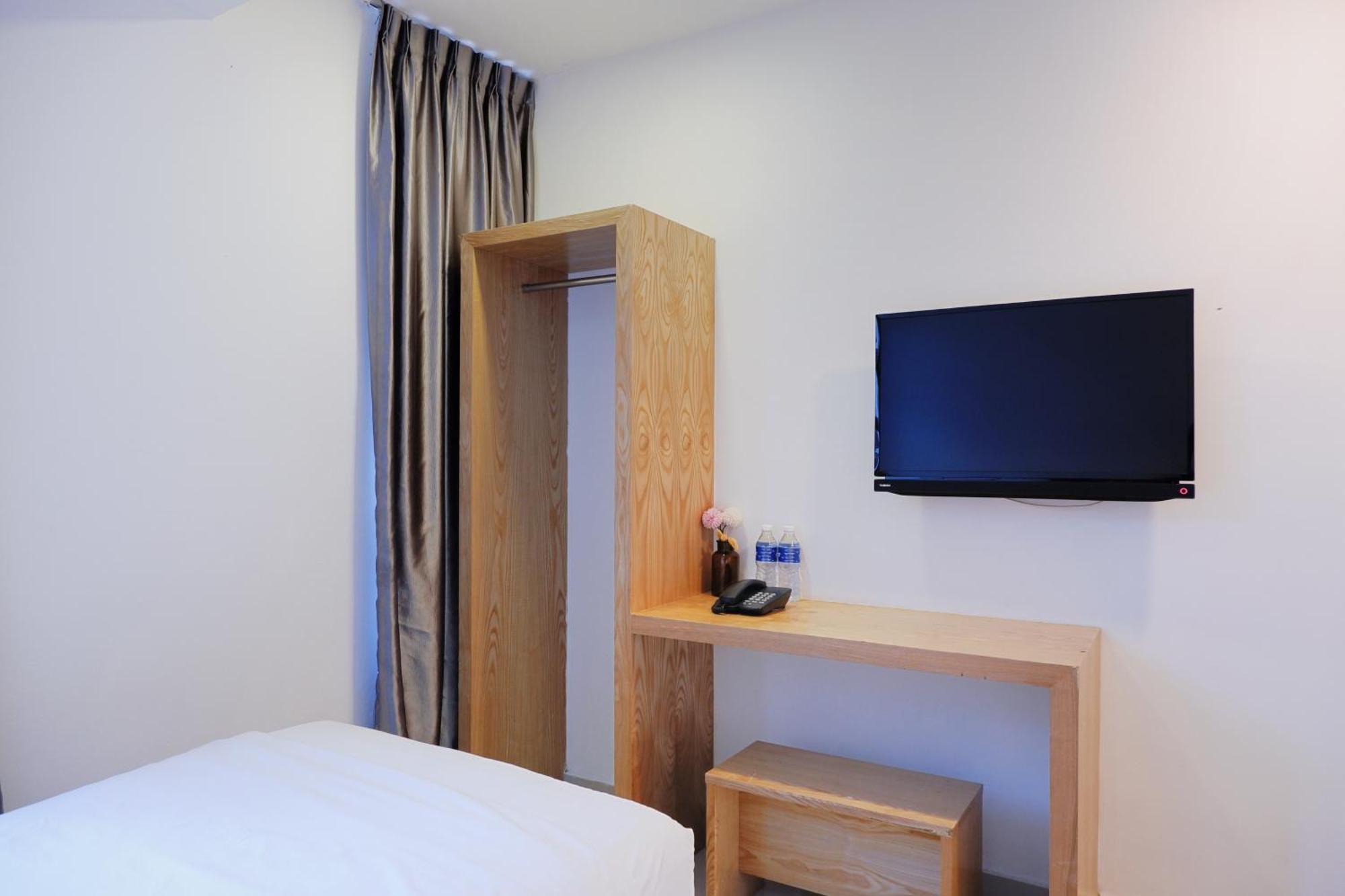 Iris Hotel Каджанг Екстер'єр фото