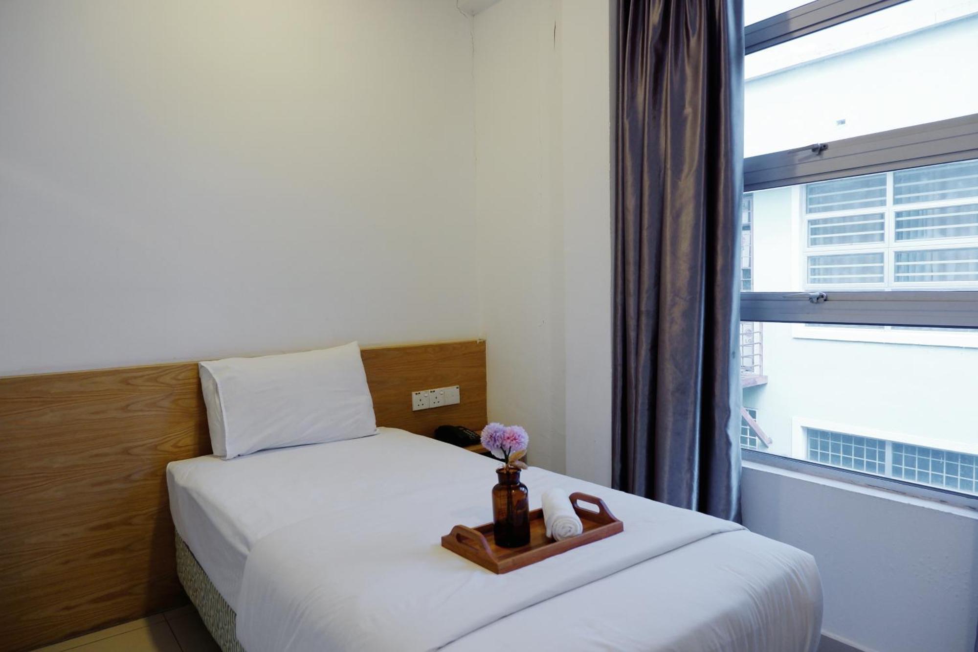 Iris Hotel Каджанг Екстер'єр фото
