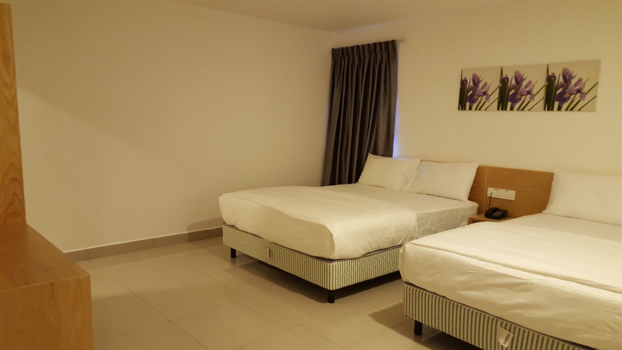 Iris Hotel Каджанг Екстер'єр фото