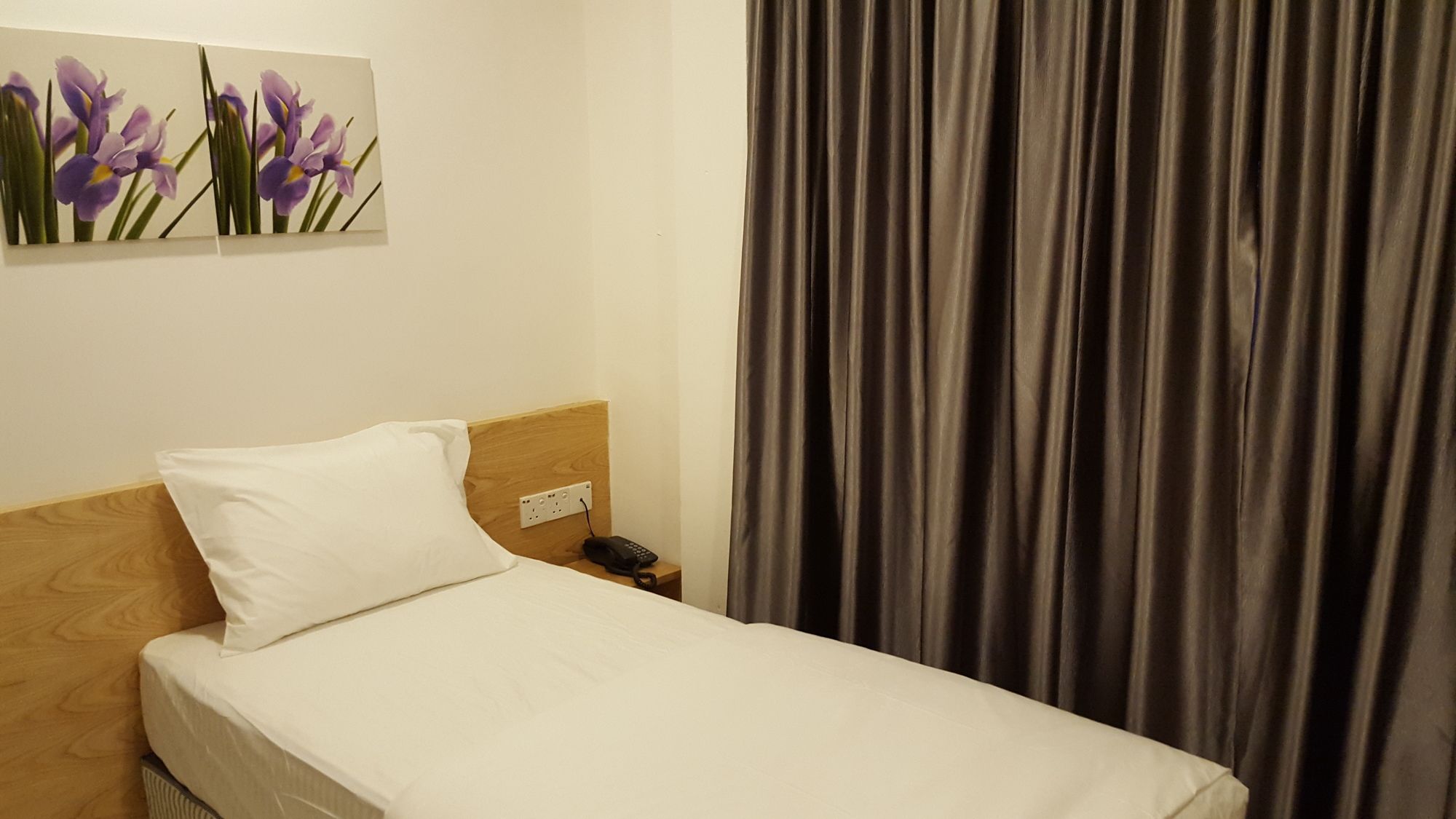 Iris Hotel Каджанг Екстер'єр фото